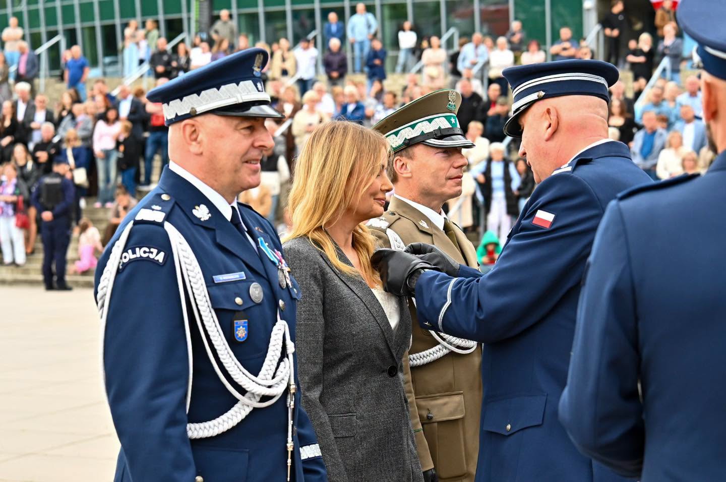 policjanci i prezydent Gliwic